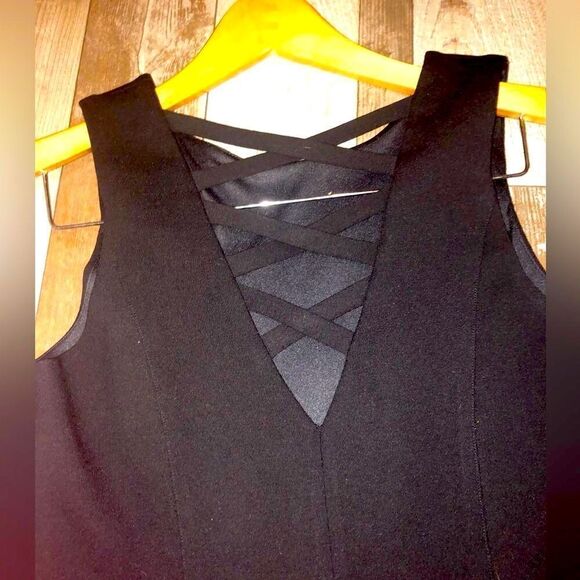 Adelyn Rae dress size medium - Picture 6 of 8